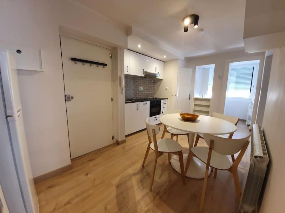 Acogedor Piso En El Centro De Sabinanigo Apartment Екстериор снимка